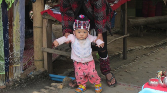 No pics of the weird breakfast, so here's a gratuitous photo of a little Burmese boy looking super-cute.  Awrrr...