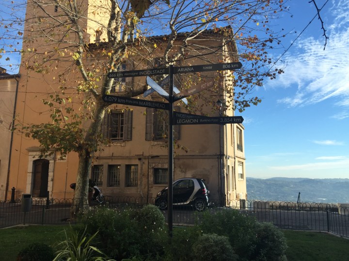 There is apparently a Ruben's inside the cathedral, although on the day I went there was something happening there so I couldn't go in and verify this