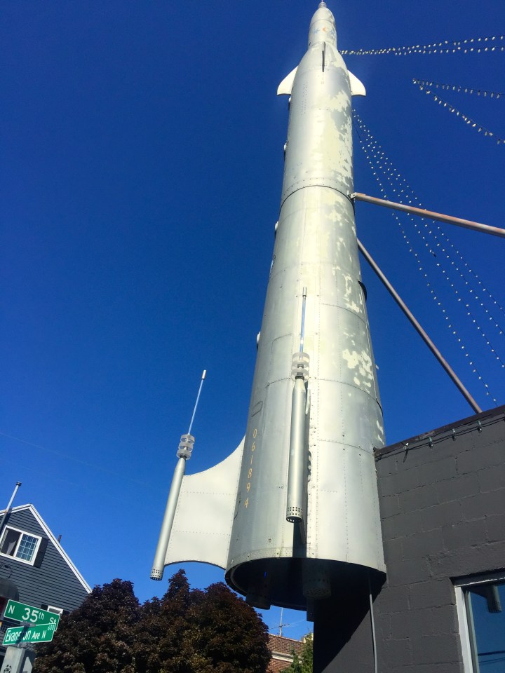 There is a rocket bearing the motto The Rocket bears the Fremont motto, De Libertas Quirkas, which means Freedom to be Peculiar.