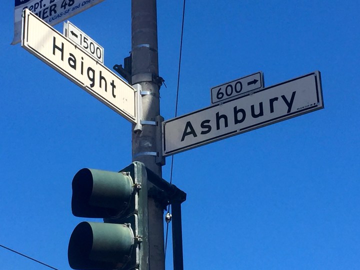 It has to be done... the ubiquitous Haight-Ashbury sign