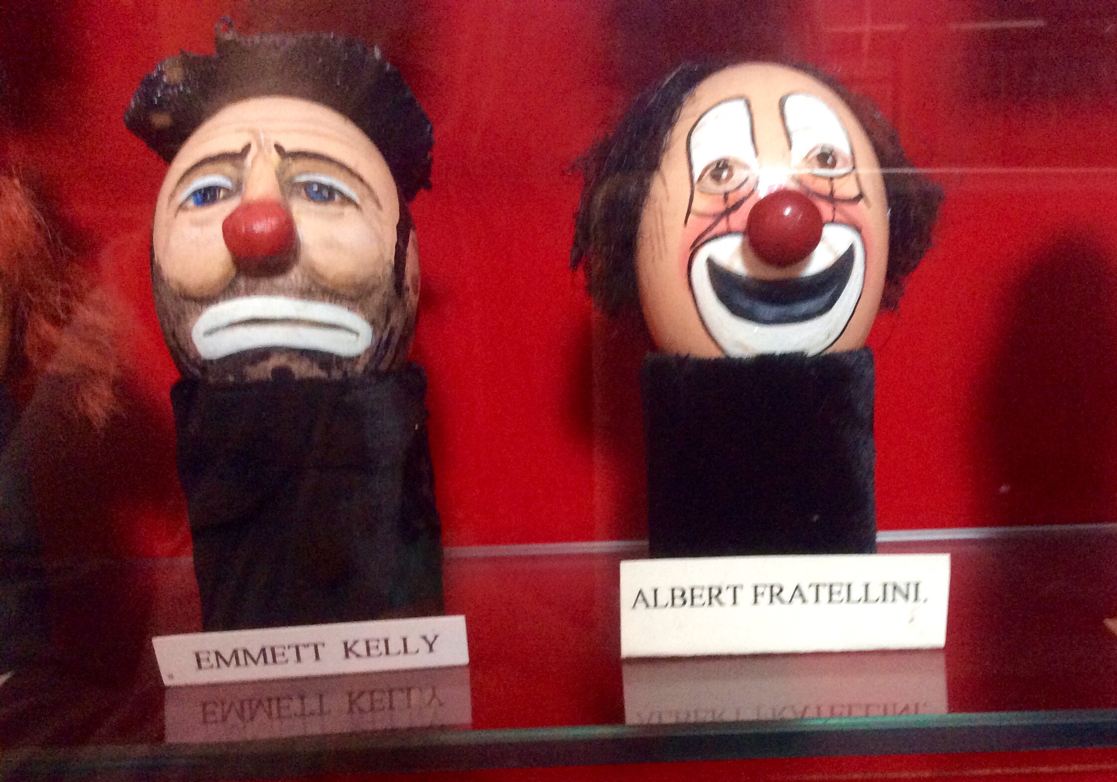 Each clown should have unique makeup; there's not a pattern to follow.    These eggs represent differnt clown makeup.